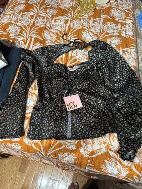 Leyden Black Floral Lace-Up Front Top